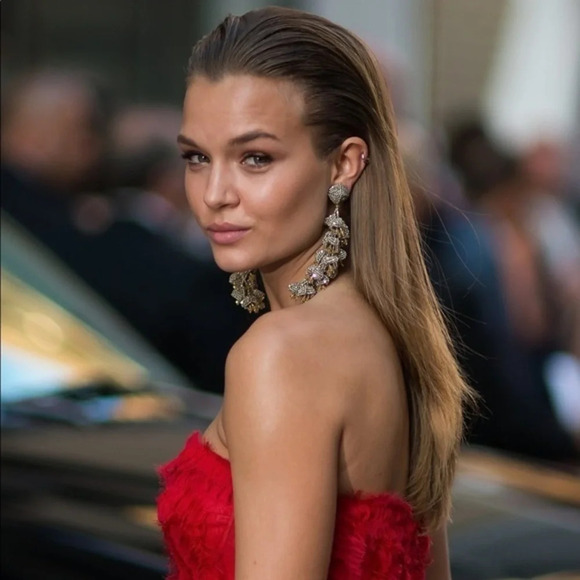 NWOT Sachin & Babi Grape Clip  Earrings - Picture 9 of 9